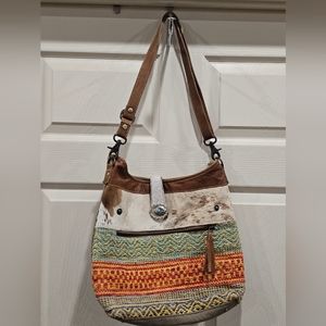 Myra bag